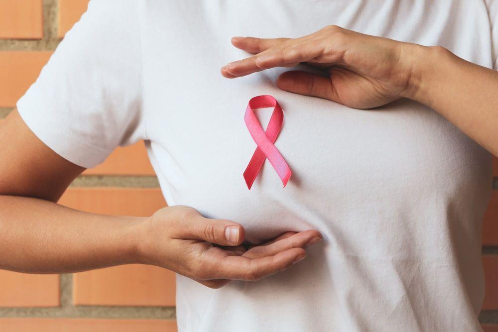 Breast cancer ke lakshan in Hindi